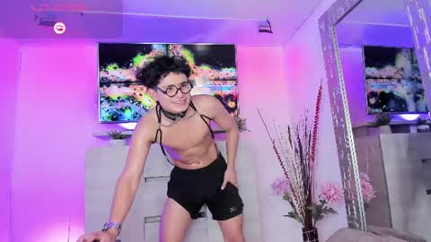 Snapshot of jhonny_blake_ chatting on June 2026 08:07:02 PM JHONNATHAN online show from June 2026 08:07:02 PM