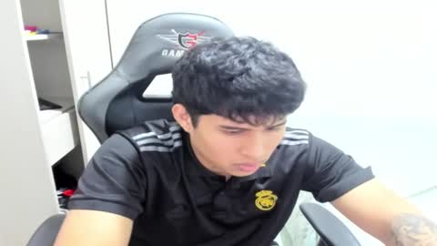 jhonny_dickm online show from October 2025 01:16:01 AM