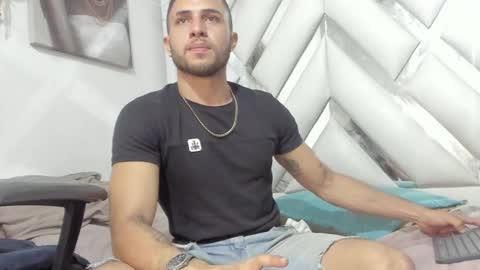 Snapshot of jhonny_flames7 chatting on December 2024 07:35:01 AM jhonny online show from December 2024 07:35:01 AM