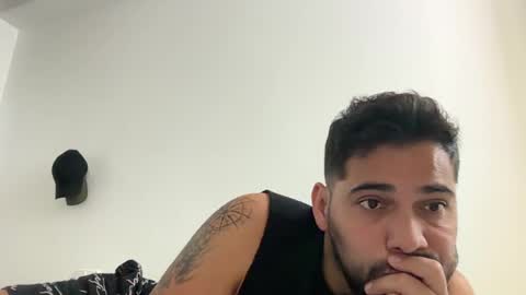 jhonny_jey online show from August 2026 07:51:02 AM
