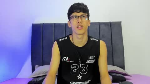 Snapshot of jhonny_morrone chatting on March 2026 03:23:01 AM Jhonny online show from March 2026 03:23:01 AM