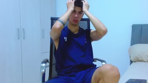 Snapshot of jhony_sex3 chatting on October 2025 04:09:01 AM jhony_sex3 online show from October 2025 04:09:01 AM