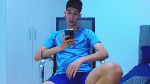 Snapshot of jhony_sex3 chatting on November 2025 07:13:02 PM jhony_sex3 online show from November 2025 07:13:02 PM