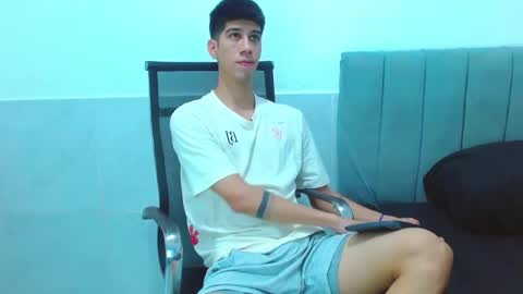 Snapshot of jhony_sex3 chatting on December 2025 02:42:02 AM jhony_sex3 online show from December 2025 02:42:02 AM