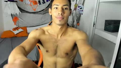 Snapshot of jhosep_hamilton chatting on October 2025 07:03:01 PM jhosep_hamilton online show from October 2025 07:03:01 PM