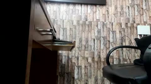 Jhosuamoore  online show from November 2025 01:46:01 PM