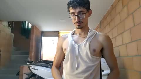 Jhosuamoore  online show from April 2026 02:22:01 PM