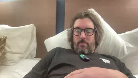 Snapshot of jimboo400 chatting on October 2025 08:32:01 PM jimboo400 online show from October 2025 08:32:01 PM