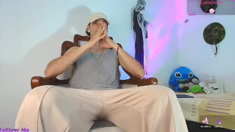 Jimm  Independent Model  online show from November 2025 12:53:01 AM