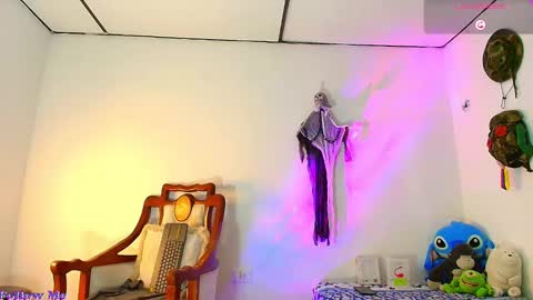 Jimm  Independent Model  online show from November 2025 01:02:02 PM