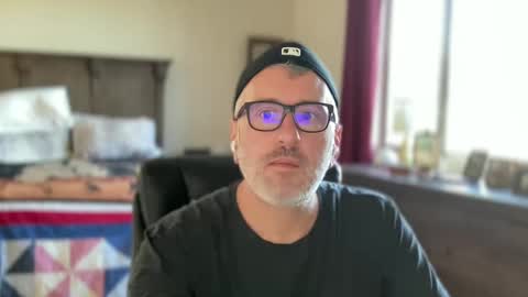 Dad of Three online show from December 2024 04:09:01 PM