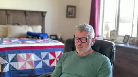 Dad of Three online show from December 2024 05:32:01 PM