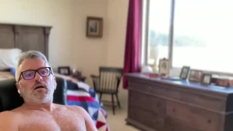 Dad of Three online show from December 2024 07:11:02 PM