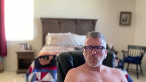 Dad of Three online show from February 2025 08:36:01 PM