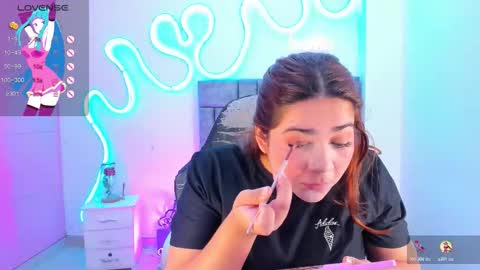 kim online show from November 2025 01:11:02 PM