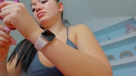 Juliee online show from January 2026 06:57:02 PM