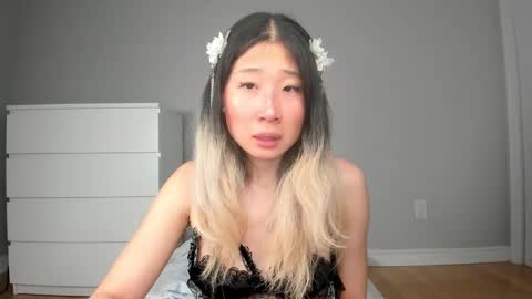 Jiwoo online show from March 2026 12:25:01 AM