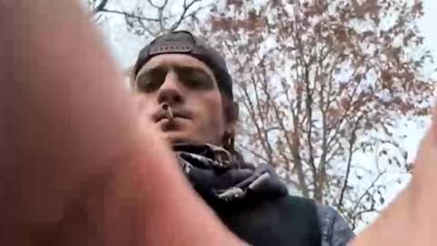 Snapshot of jklaydown chatting on October 2025 04:35:02 PM jklaydown online show from October 2025 04:35:02 PM