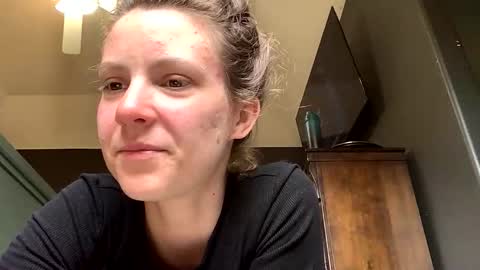 jlynn1997 online show from February 2026 05:06:02 PM