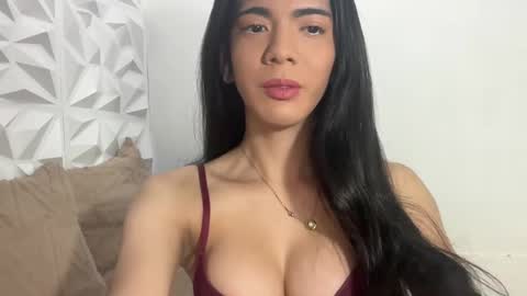 Snapshot of joanaemerald chatting on February 2025 11:43:02 PM joana online show from February 2025 11:43:02 PM