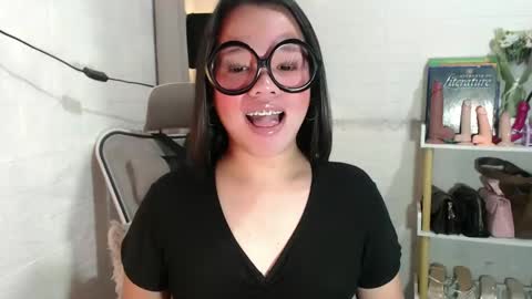 Joana online show from March 2025 08:00:01 PM