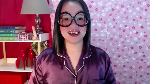 Joana online show from October 2025 08:20:01 PM