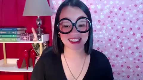 Joana online show from October 2025 08:30:01 PM