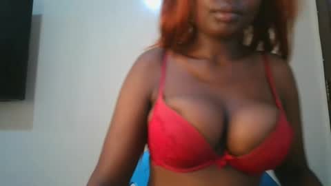Snapshot of joankein_255 chatting on May 2026 04:21:02 AM varl online show from May 2026 04:21:02 AM