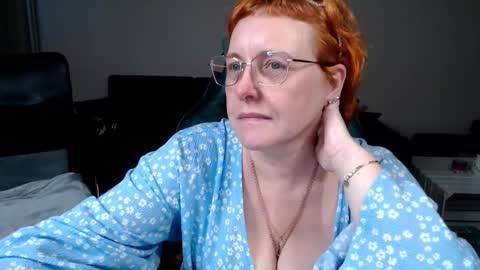 Snapshot of joannaandneighbour chatting on January 2026 02:12:02 PM Joanna and Greg online show from January 2026 02:12:02 PM