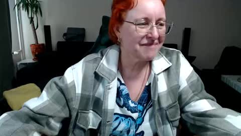 Snapshot of joannaandneighbour chatting on March 2026 01:36:02 PM Joanna and Greg online show from March 2026 01:36:02 PM