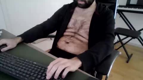 joaodias_18 online show from February 2026 12:43:02 PM