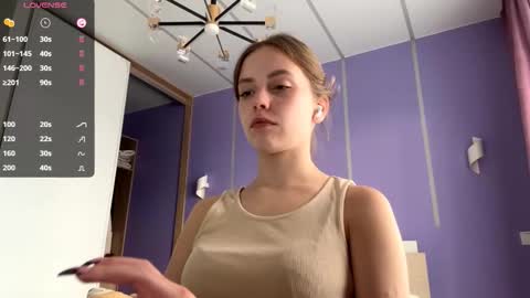 Lina online show from October 2025 09:21:01 AM