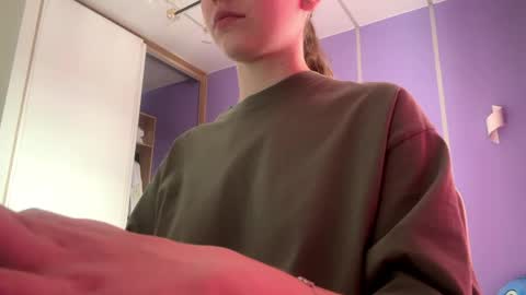 Lina online show from March 2026 08:42:02 AM