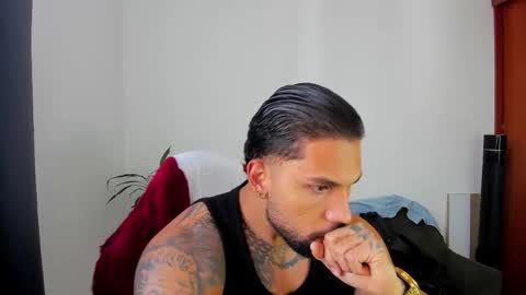 joe_esthetic online show from October 2025 12:27:01 PM