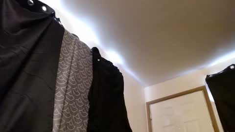 joeflaco85 online show from April 2026 04:49:01 PM