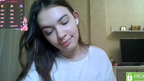 Jennifer online show from May 2026 06:37:01 PM