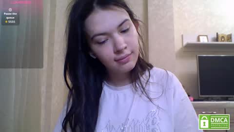 Jennifer online show from June 2026 06:20:02 PM