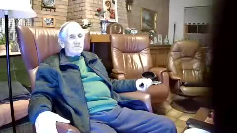 Snapshot of johan7_heet chatting on December 2024 08:15:01 PM johan7 heet online show from December 2024 08:15:01 PM