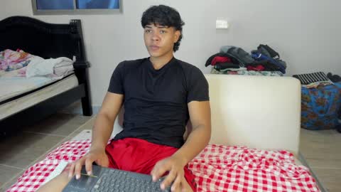 Snapshot of johan_beley_7k chatting on December 2024 02:01:01 PM Johan Beley online show from December 2024 02:01:01 PM