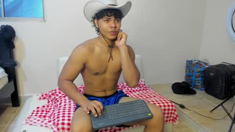 Snapshot of johan_beley_7k chatting on December 2024 02:51:01 PM Johan Beley online show from December 2024 02:51:01 PM