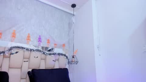 Johan  online show from October 2025 11:42:01 AM