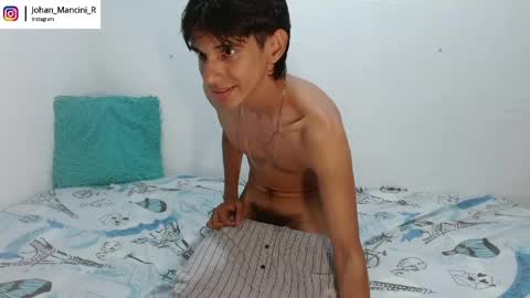 Snapshot of johan_mancini_r chatting on June 2026 06:46:02 PM johan_mancini_r online show from June 2026 06:46:02 PM