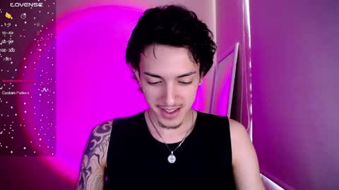 Snapshot of johan_parker222 chatting on March 2026 06:52:01 PM johan_parker222 online show from March 2026 06:52:01 PM