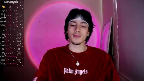 Snapshot of johan_parker222 chatting on April 2026 08:43:02 PM johan_parker222 online show from April 2026 08:43:02 PM