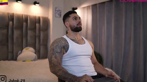 john online show from November 2025 09:02:01 PM