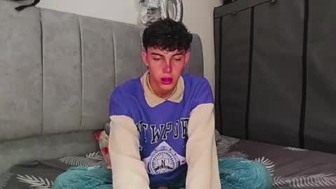 John Vichenso online show from December 2024 07:32:01 PM