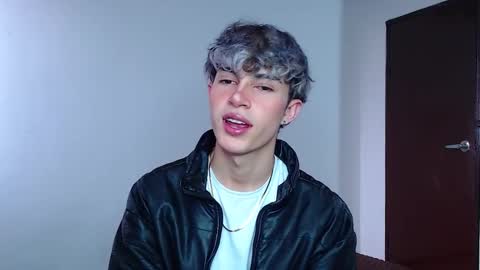 John Vichenso online show from November 2025 09:26:02 PM