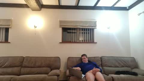 johnathan_stuart33 online show from March 2026 01:11:02 AM