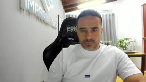 JOHN G MODELS online show from May 2026 01:59:01 PM
