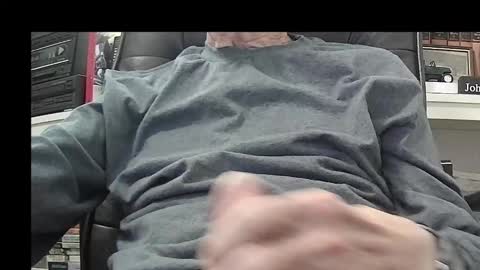 johngp777 online show from December 2024 09:28:01 PM